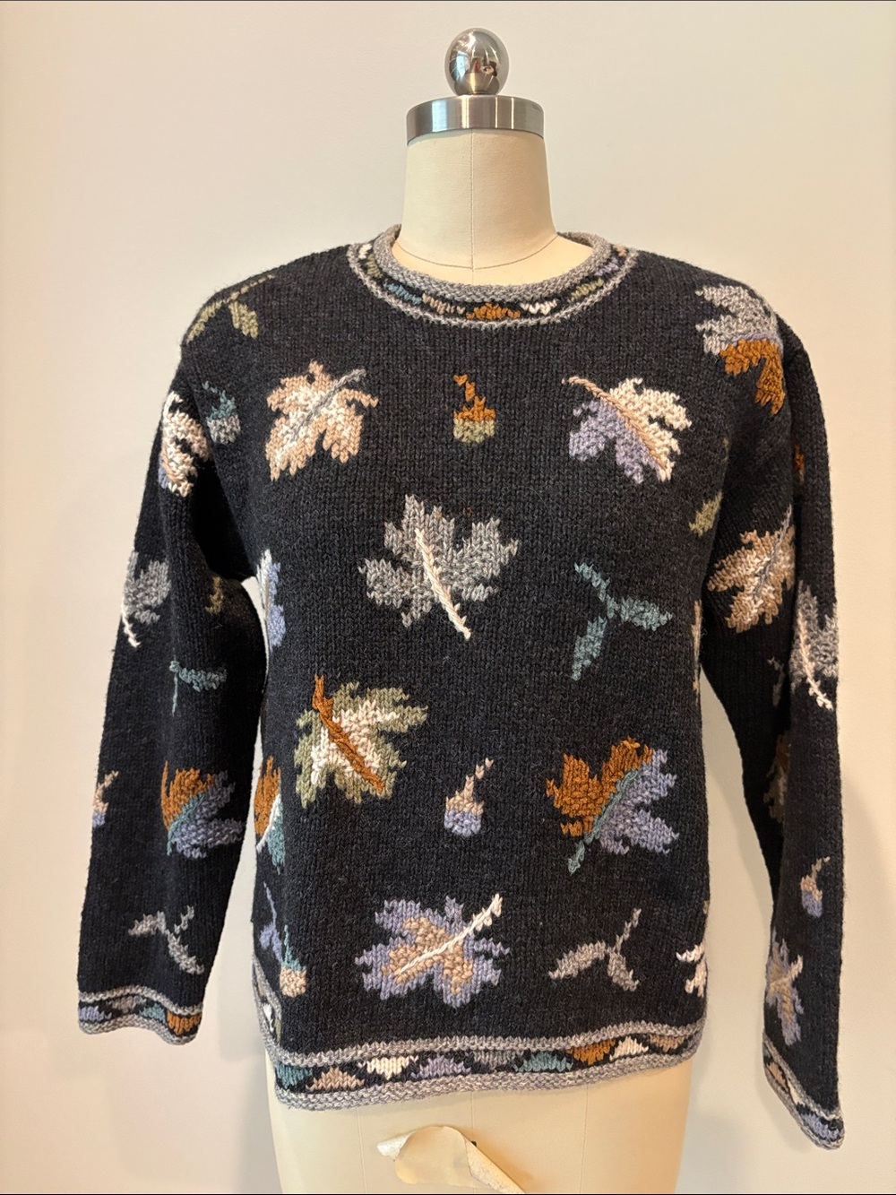 Nomadic Traders M wool sweater